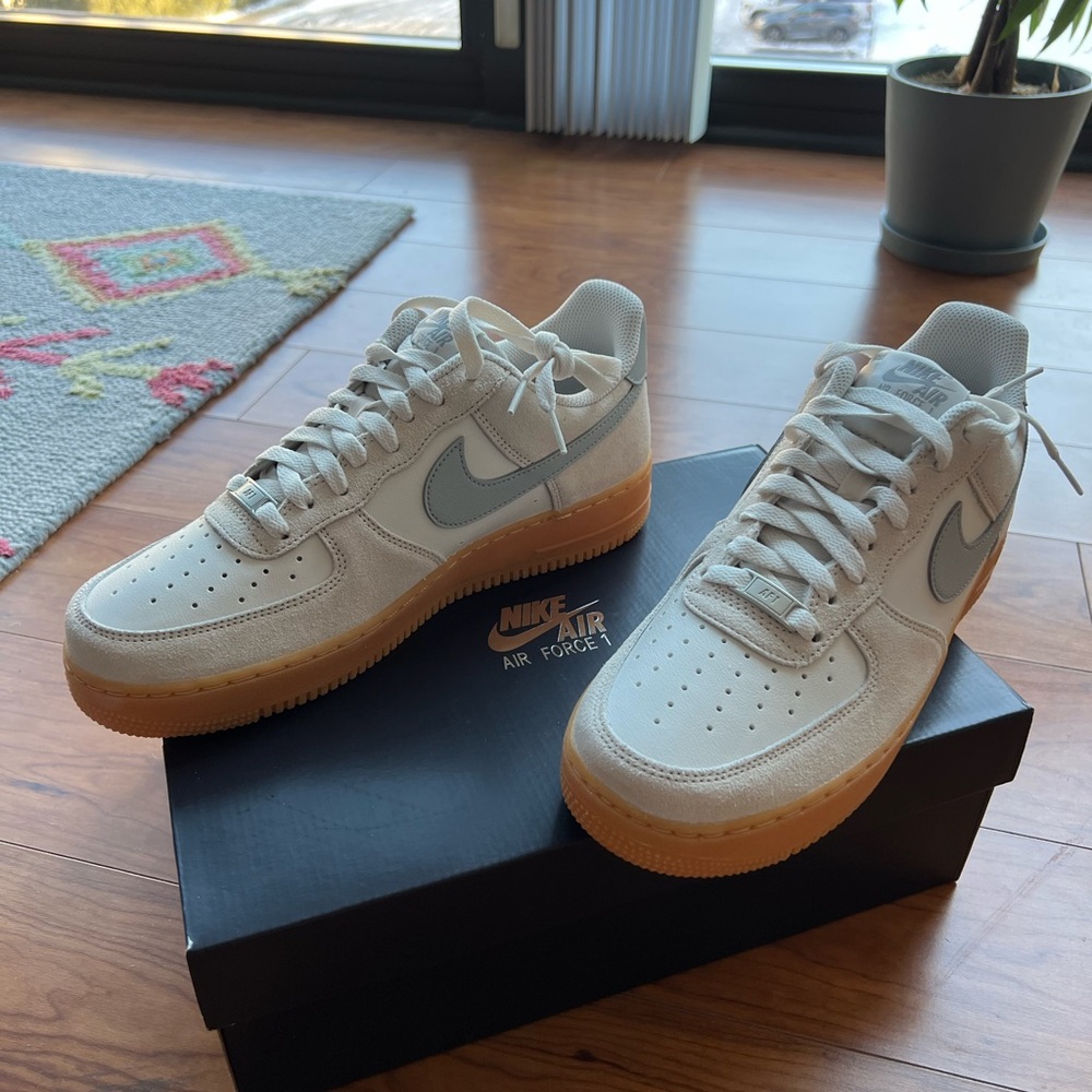 Nike Air Force 1 Men’s Size 9